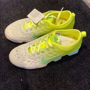 Nike women’s zoom fit